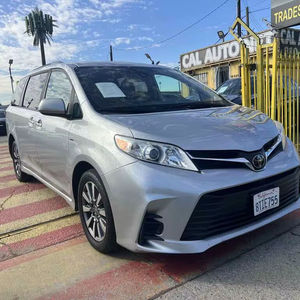 2020 para Toyota Sienna Motor Turbo usado con asientos de cuero ligero FWD Drive Dirección izquierda Caja de cambios automática R18 Tamaño del neumático - Product Image 1