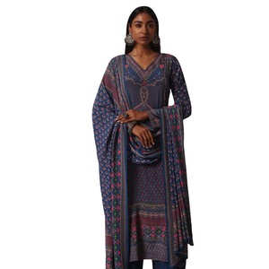 Vente en gros de vêtements ethniques pour femmes OEM personnalisés, ensemble palazzo imprimé bleu avec Kurta ornée de pierres, fournisseur d'usine de vêtements personnalisés - Product Image 3
