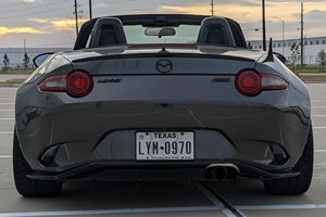 Mazda MX-5 Miata Club 2019 Usado en Excelentes Condiciones - Product Image 4