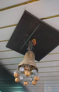 Campanas de Viento Modernas de Hierro Pintado, Jhumar Colgante de 30 mm, Decoración Dorada y Plateada con Brillantina, Campanas de Navidad para Árbol de Navidad - Product Image 2