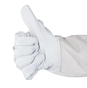 Goat Leather Beekeeping Safety Gloves - Product Image 3