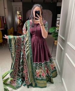 Costume en soie décontracté pour femmes musulmanes, robe trois pièces cousue, tenue de fête de mariage Eid, vêtements islamiques - Product Image 1