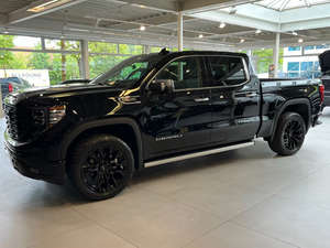 Oferta con Descuento: GMC Sierra 3.0 Elevation 2023 Usada, Color Negro/Blanco, Bajo Kilometraje - Product Image 3