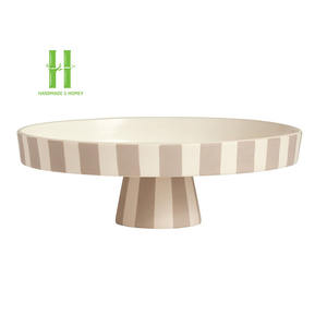 Nouveau Design 2025 Écologique Laque Ronde Plateau De Service OEM Plats Assiettes Décoration De Table À La Main Bohème HNH Artisanat Vietnam - Product Image 1