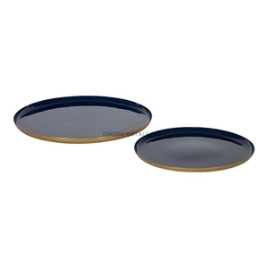 Elegante bandeja redonda azul marino para servir con detalles dorados, decoración elegante para el hogar y servicio de aperitivos - Product Image 1