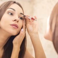 Pince à sourcils rose professionnel pointe inclinée pince à sourcils épilation outil de maquillage avec couverture de beauté imprimée outils de beauté