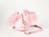 OMMiZ 2025-26 Sac de basket-ball rond de luxe pour femme, épaule croisée, haut rang, mode rose, Kuangmi fourrure, pochette de basket-ball, sac à main