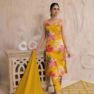 Exclusivo de algodón hecho a mano para mujer, retoque Kurti Bottom Dupatta, colección al por mayor para ropa de fiesta informal, indio pakistaní - Product Image 1