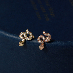 Artpierce da donna con orecchini a forma di serpente in oro massiccio 14K - Product Image 2