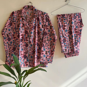 Pijama de algodón con cuello en V para mujer, ropa de descanso cómoda para adultos, traje de noche con patrón de animales, ropa de dormir suave de talla grande - Product Image 1