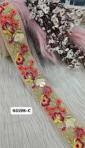 Cordones florales bordados con clase exclusivos hechos a medida en 2 pulgadas de ancho en tres opciones de color para prendas y para reventa. - Product Image 4