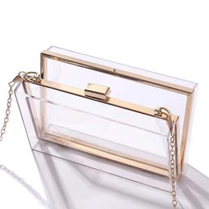 Bolso de mano de acrílico transparente elegante personalizado para damas Bolso de noche para mujer con decoraciones de cadena y correa Correas con cuentas - Product Image 3