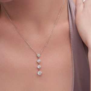 Collar con Colgante de Diamante en Forma de Lágrima de 2.78 Ct para Mujer, en Oro Blanco de 14K, Diamante Cultivado en Laboratorio - Product Image 1