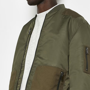 Blouson Bomber Personnalisé OEM avec Logo Brodé, Corps en Laine, Manches en Cuir, Unisexe, Style Streetwear, Mode Collégienne, Vente en Gros - Product Image 6