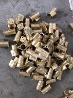 Raccord de tuyau d'arrosage en laiton forgé, filetage NPT, forme égale, pour applications eau et gaz, raccords de tuyauterie OEM, vente en gros