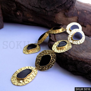 Boucles d'oreilles pendantes émaillées faites à la main en laiton plaqué or pour femme, style chrétien tendance - Product Image 4