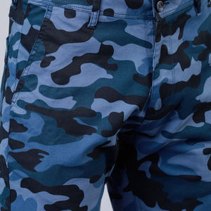 กางเกงขาสั้นผู้ชายสีน้ำเงินทึบสูงเป็นมิตรกับสิ่งแวดล้อมผ้าโพลีเอสเตอร์แบบมีหลายกระเป๋าลำลองแนวสตรีทสวมใส่กลางแจ้ง - Product Image 4