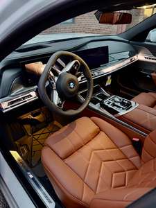 BMW 760i xDrive d'occasion 2025 - Product Image 3