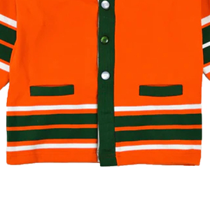 Cardigan tricoté personnalisé pour hommes avec logo brodé athlétique, design patchwork et appliqué, idéal pour l'hiver, pour les fraternités et les sororités. - Product Image 6