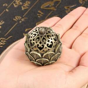 Difusor de Latón para el Hogar, Quemador de Incienso de Latón con Forma de Loto, Decoración para el Hogar y el Templo, Accesorios de Meditación, Ayuda para el Ocio - Product Image 3