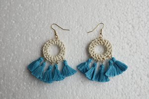 Boucle d'oreille en rotin radiant Boucle d'oreille en rotin de bohème pour dames Design léger pour les aventures d'été et les bijoux élégants en vrac - Product Image 4