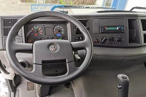 2022 VOLKS-Wagen กลุ่มดาว17.250 BB CH 4x2รถบรรทุกเก็บขยะเพิ่งมาถึง