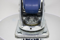 Roue pivotante industrielle robuste de 100 mm avec frein, capacité de charge de 400 kg, en caoutchouc élastique bleu foncé, pour chariot industriel