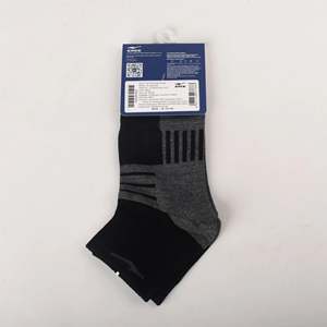 Chaussettes de sport longues noires pour hommes ERKE, style sportif, personnalisables, antibactériennes, imprimé jacquard, résistantes à la transpiration, modèle 11325212040-003 - Product Image 3