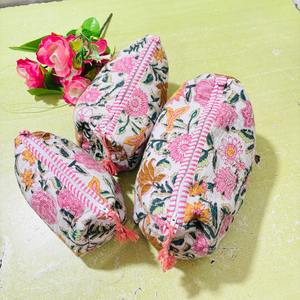 <b>Set</b> 3 Block Print Eco-Friendly Water Resistant Quilted Cotton Bags-Large/Medium/Small Sizes Vintage Women's Makeup Storage - Product Image 4