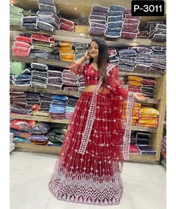 Lehenga choli ออกแบบงานในงานแต่งงานวัสดุตาข่ายสำหรับงานเทศกาลออกแบบสไตล์ปากีสถาน - Product Image 1