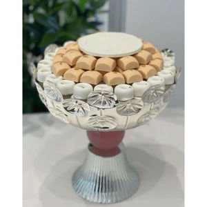 Bol rond en métal doré fait à la main, plat de service moderne et luxueux, écologique, pour les fêtes - Product Image 4