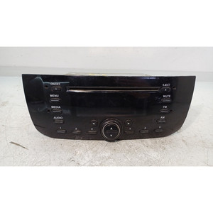 Radio FIAT Punto EVO 7355261540 199A2000 (09>12) - Product Image 1