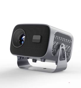 NOUVEAU Vidéoprojecteur portable intelligent 4K DLP avec mise au point manuelle et correction trapézoïdale, 2 Go de RAM, 32 Go de stockage, système d'exploitation Android, 60 Hz intégré - Product Image 1