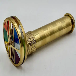 Caleidoscopio de latón de inspiración vintage, viaje nostálgico y relajante a través de luz simétrica y patrones coloridos al por mayor - Product Image 5