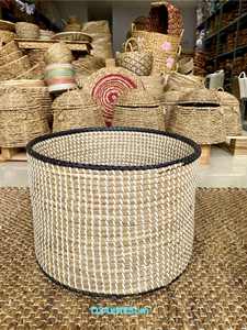 Panier en paille tressée avec poignée, à suspendre ou pour vêtements, disponible en plusieurs couleurs, personnalisable – Grande Vente - Product Image 6