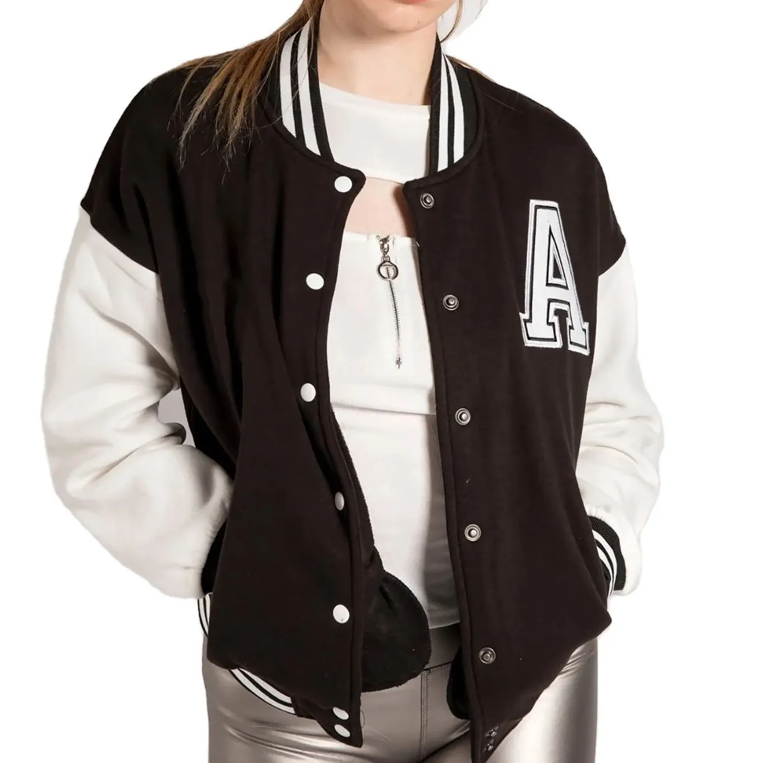 Chaquetas universitarias de satén completas recortadas personalizadas OEM de alta calidad para mujer, nuevas y elegantes chaquetas Bomber Letterman para mujer
