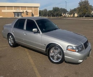 MERCURY MARAUDER USADO LIMPIO CON TRACCIÓN EN LAS CUATRO RUEDAS, LISTO PARA ENVIAR - ENTREGA A DOMICILIO - Product Image 1