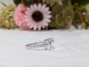 แหวนแต่งงาน/หมั้น สไตล์วินเทจ คลาสสิก สำหรับผู้หญิง ทำจากทองคำแท้ 10K/14K สีขาว/เหลือง ประดับเพชรทรงเหลี่ยมมรกต 2 กะรัต ผลิตในห้องปฏิบัติการ - Product Image 3