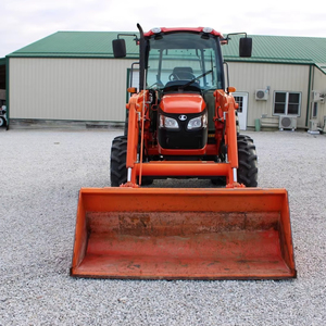 ข้อเสนอราคาขายส่งสำหรับรถแทรกเตอร์มือสอง Kubota M7040 ขับเคลื่อน 4 ล้อ อุปกรณ์การเกษตร ราคาถูก มีสินค้าในสต็อกพร้อมขาย - Product Image 1