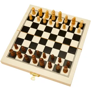 Juego de Ajedrez de Madera Sostenible FSC para Regalo - Product Image 3