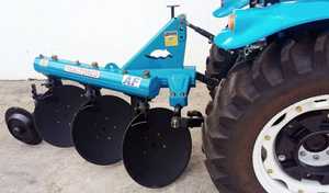 Venta al por mayor de tractores: suministro a granel, bajo precio, alto rendimiento, tractor agrícola duradero. - Product Image 5