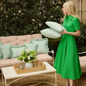 Bandeja de ratán festoneada contemporánea Bandeja de servicio de ratán de mimbre natural versátil para Bar Cocina Comedor - Product Image 3