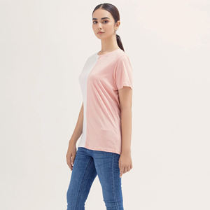 Vente en gros de t-shirts d'été décontractés à manches courtes pour femmes avec imprimé de lettres à la mode, parfaits pour un usage quotidien et street style - Product Image 3