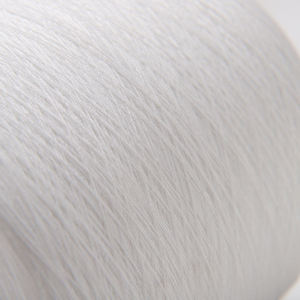 Disfrute de una suavidad superior y una resistencia confiable con nuestro hilo 100% algodón, hecho de algodón natural puro, en grandes cantidades. - Product Image 1