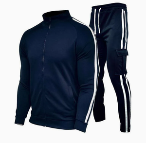 Última moda de alta calidad de poliéster transpirable de 2 piezas Unisex Sport Track Suits con capucha Trajes de sudor Logotipo personalizado Impreso a granel - Product Image 5