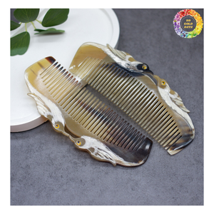 Peine de cuerno de yak natural, peine de pelo hecho a mano para mujer, peine de pelo de cuerno de nuevo diseño con alta calidad y mejor precio - Product Image 4