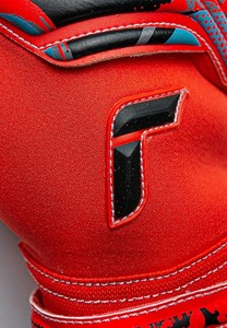 Gants de gardien de but en cuir de qualité supérieure personnalisables sur mesure coupe personnalisée poignée en latex de football en gros - Product Image 3