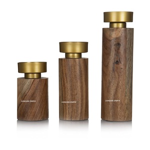 Juego de 3 candelabros de madera de mango marrón y dorado y metal para decoración de casas y festivales - Product Image 1