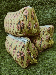 Handblocked 3-Piece Vintage Floral Light Green Cotton Eco-Friendly Makeup Case <b>Bags</b> <b>Zipper</b> Closure Water Resistant-Bridesmaid - Product Image 3