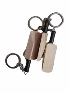 Home Decor <b>Objects</b> Wooden Keychain Handmade Mango Wood Keychain with Artistic Resin Inlay for Stylish Personalized Gift Use - Product Image 4